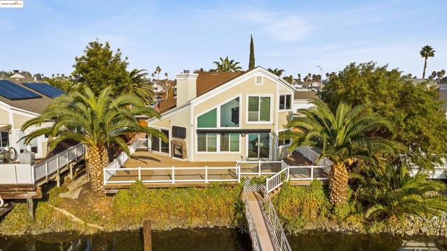 4730 Spinnaker Way, Discovery Bay CA: https://media.crmls.org/mediaz/5b73816a-50b0-4648-9c7d-ca90864d3bcf.jpg