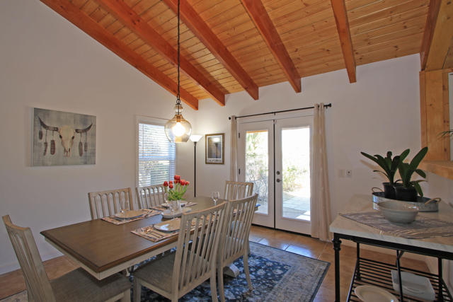 73117 Haystack Road, Palm Desert CA: https://media.crmls.org/mediaz/5b741679-b899-46e1-81b3-eea69e807853.jpg