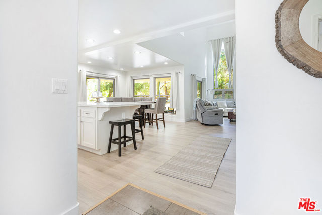 1712 Woodland Drive, Pine Mountain Club CA: https://media.crmls.org/mediaz/5b741b56-5cec-48c8-8243-f65a74f6c2ff.jpg