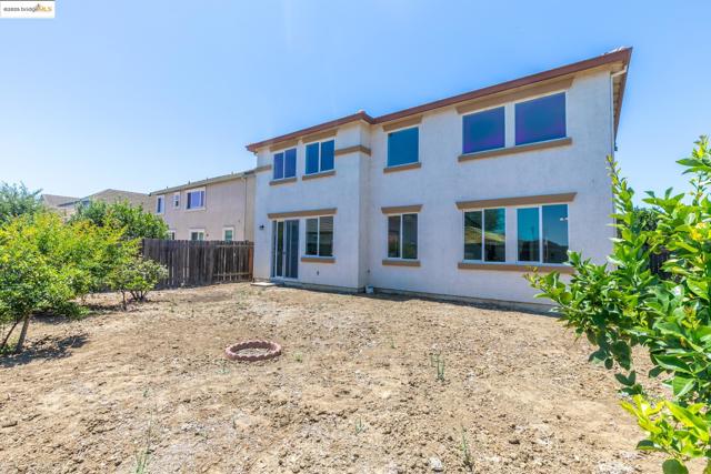 78 Vella Circle, Oakley CA: https://media.crmls.org/mediaz/5b747f4c-ace9-42cc-9a54-aa97ef1d45fd.jpg