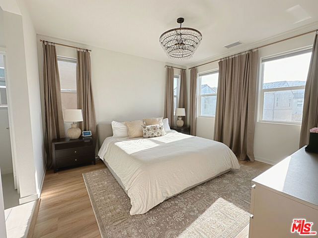 Image 12 of 31 For 4007 Pomelo Drive