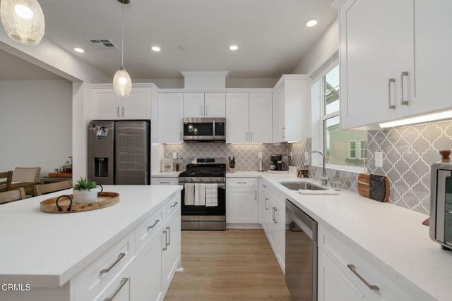 Detail Gallery Image 14 of 34 For 751 Winchester Dr, Oxnard,  CA 93036 - 4 Beds | 3/1 Baths