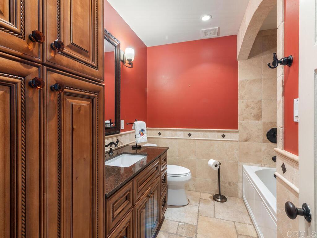 4839 Winona Avenue - photo 18