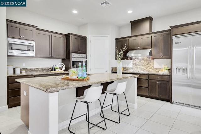 131 Wittenham Ct, San Ramon CA: https://media.crmls.org/mediaz/5b78628b-d819-42d4-9221-76deeaf651c4.jpg
