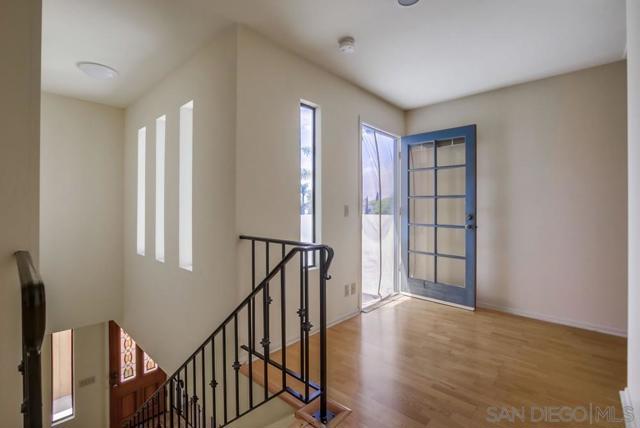 349 351 G Avenue, Coronado CA: https://media.crmls.org/mediaz/5b797f1d-3e89-45e4-a1ab-6841670b77c7.jpg
