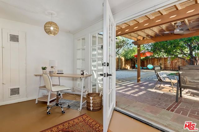 7236 Encino Avenue, Van Nuys CA: https://media.crmls.org/mediaz/5b798375-59f4-4fa3-b645-98df7c7d922c.jpg