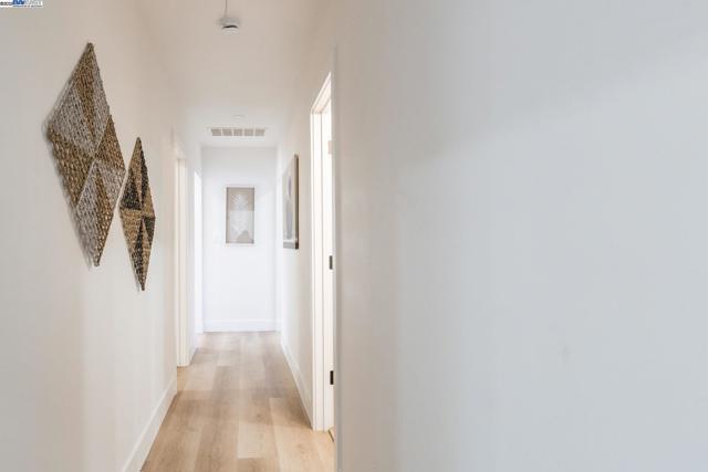 3208 McNutt, Walnut Creek CA: https://media.crmls.org/mediaz/5b7a1219-d8d5-41a4-9893-855d15570669.jpg