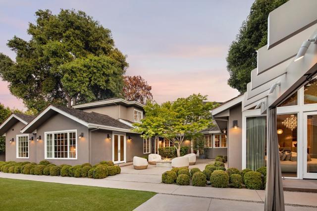 1661 University Avenue, Palo Alto CA: https://media.crmls.org/mediaz/5b7a23da-0e1c-4c80-8069-96bdd457de1d.jpg