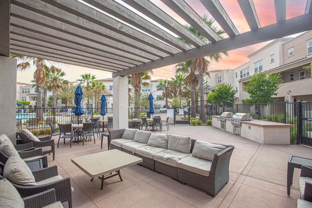 5211 Beachfront Cove, San Diego CA: https://media.crmls.org/mediaz/5b7a7cb0-e8bb-4c34-8a91-6cc5dc61a68a.jpg