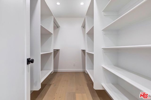 3364 Garden Avenue, Los Angeles CA: https://media.crmls.org/mediaz/5b7a939f-d774-4fce-813c-3f83e345b92f.jpg