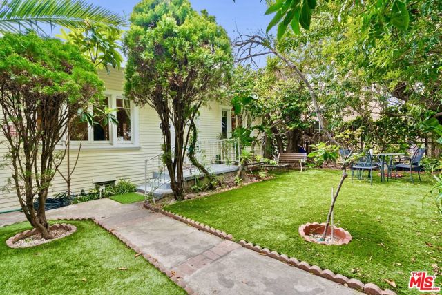 3110 Highland Avenue, Santa Monica CA: https://media.crmls.org/mediaz/5b7adbdd-2007-41a8-b490-9160b193144c.jpg