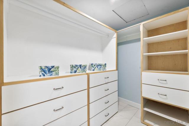 8924 La Cintura Ct, San Diego CA: https://media.crmls.org/mediaz/5b7db62c-05f0-4c5d-b482-f44e8801001a.jpg