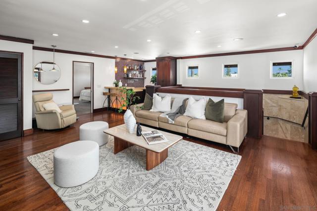 1728 West Lewis, San Diego CA: https://media.crmls.org/mediaz/5b7db795-4dd8-414c-92dd-b7f18fd98275.jpg