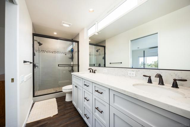 1449 Edgemont St, San Diego CA: https://media.crmls.org/mediaz/5b7edde6-ebd7-4b3f-ab5e-40abfea7a465.jpg
