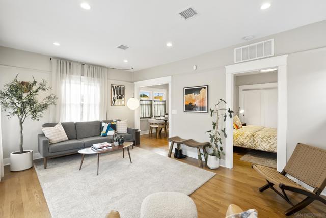 3257 Dwight St, San Diego CA: https://media.crmls.org/mediaz/5b7f17f1-0468-4009-ad61-295d8d10d2d1.jpg