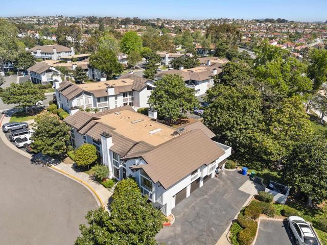 Image 27 of 37 For 863 Violet Ct