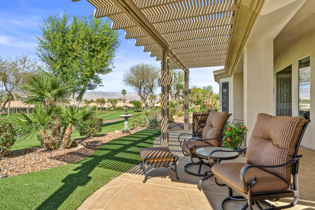 80610 Prestwick Place, Indio CA: https://media.crmls.org/mediaz/5b7fd1ea-dbb1-45db-a13b-7f1c50c003e0.jpg