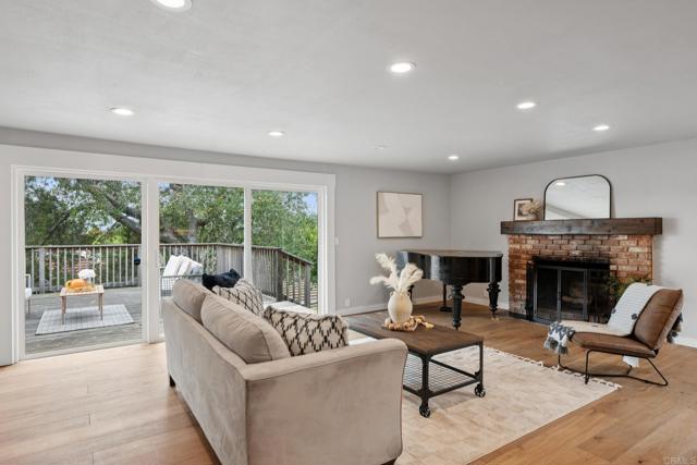 Detail Gallery Image 8 of 37 For 241 Howard Ave, Vallejo,  CA 94589 - 3 Beds | 2 Baths