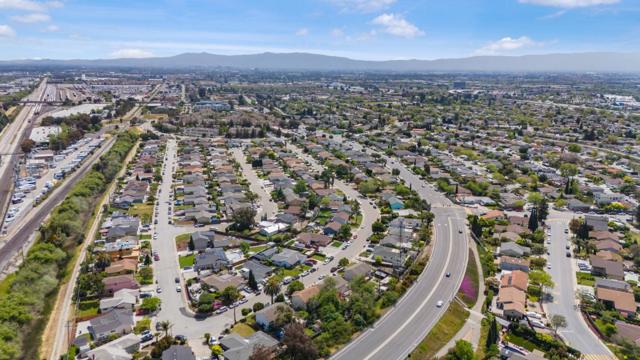 883 Vasona Street, Milpitas CA: https://media.crmls.org/mediaz/5b80e310-6d45-4bf0-9f35-a821e45844fb.jpg