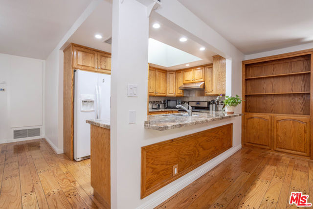 Open Kitchen