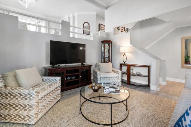 104 E Court Lane, Foster City CA: https://media.crmls.org/mediaz/5b8152ef-0621-4f4c-9120-abf716e96cc8.jpg