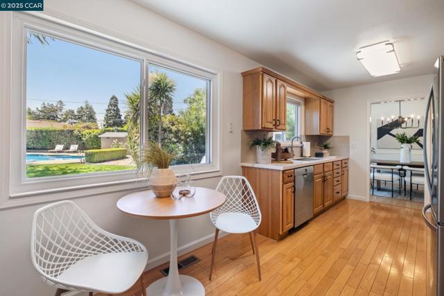 Image 13 of 60 For 3044 Santa Maria Dr