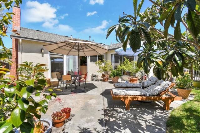 792 Marlin Avenue, Foster City CA: https://media.crmls.org/mediaz/5b8157ce-d97a-4b1d-be95-7eaf1166def0.jpg