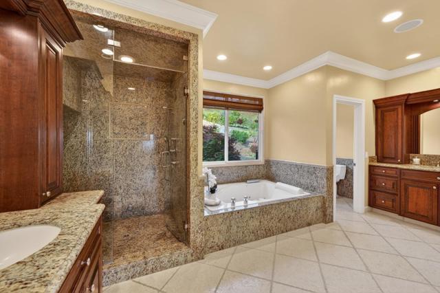 9540 Via Del Oro, Gilroy CA: https://media.crmls.org/mediaz/5b82fce0-5346-4eb4-9b8a-f0a3a01cfb9e.jpg