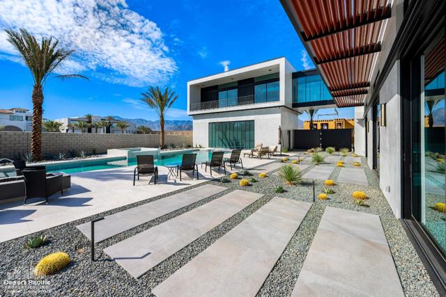 61006 Watkins Glen Dr, Thermal CA: https://media.crmls.org/mediaz/5b8391d2-2f7f-4024-80e4-121a696b24fb.jpg