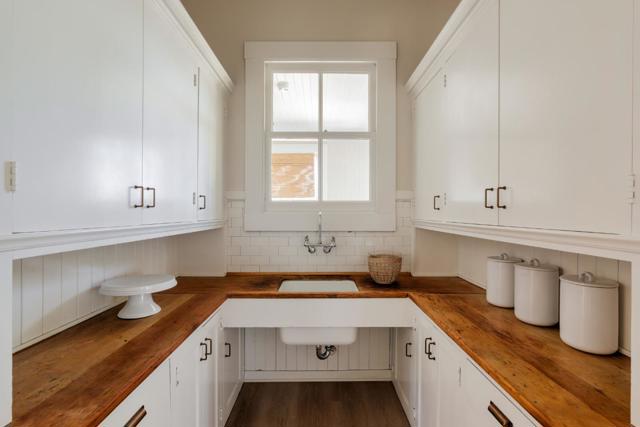 730 Mora Drive, Los Altos CA: https://media.crmls.org/mediaz/5b842392-2c3b-4607-a3a1-0e7c6beac5cb.jpg
