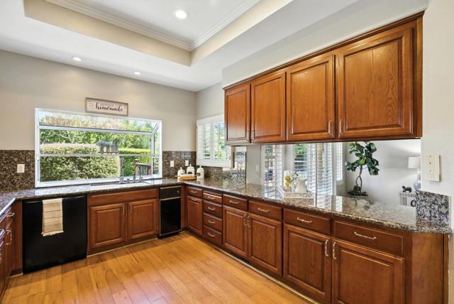 1128 Sterling Gate Drive, San Jose CA: https://media.crmls.org/mediaz/5b843fac-9e01-48ab-aacc-0217782ec6a5.jpg