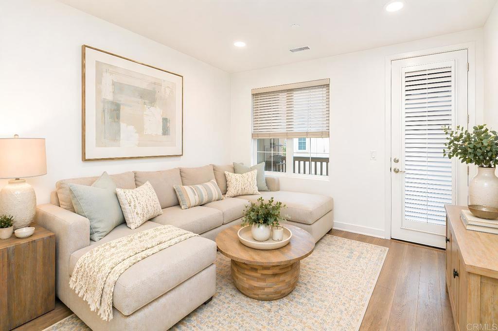 877 Blackstone Drive - photo 4