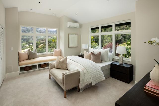 12008 Emerald Hill Lane, Los Altos Hills CA: https://media.crmls.org/mediaz/5b85202a-1433-48c9-82b2-86530d69df81.jpg