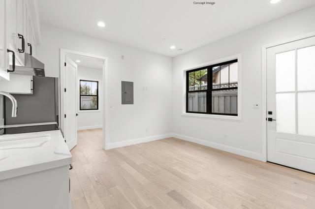 Image 11 of 16 For 15236 Dickens Avenue