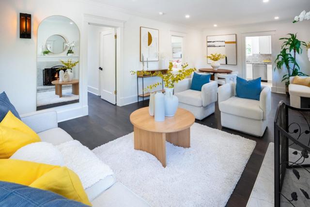 2653 Brewster Avenue, Redwood City CA: https://media.crmls.org/mediaz/5b85d271-4132-4d19-ac12-3fab902b27e6.jpg
