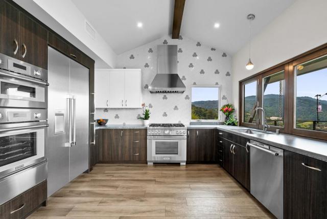 17808 Tourney Road, Los Gatos CA: https://media.crmls.org/mediaz/5b8656a6-0387-4319-9e8f-48fede191e72.jpg