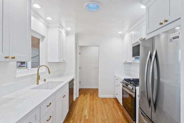 115 Crestview Terrace, Santa Cruz CA: https://media.crmls.org/mediaz/5b86a474-00f4-4e92-a3a8-df96bd1ba999.jpg