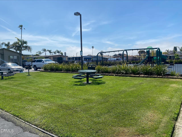 1853 Ives Avenue, Oxnard CA: https://media.crmls.org/mediaz/5b86b45c-a428-4819-a3e3-591e762ab7ce.jpg