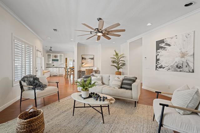 Detail Gallery Image 13 of 52 For 14403 Gaslight Ct, Poway,  CA 92064 - 5 Beds | 5 Baths