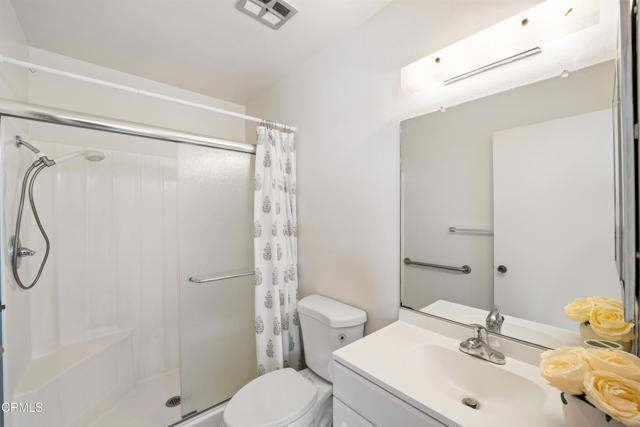 Detail Gallery Image 22 of 35 For 2020 Ironbark Dr, Oxnard,  CA 93036 - 4 Beds | 2 Baths