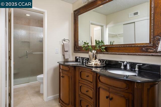 3520 Rossmoor Parkway, Walnut Creek CA: https://media.crmls.org/mediaz/5b87fbe6-972a-426d-bc0a-45e0c69497c2.jpg