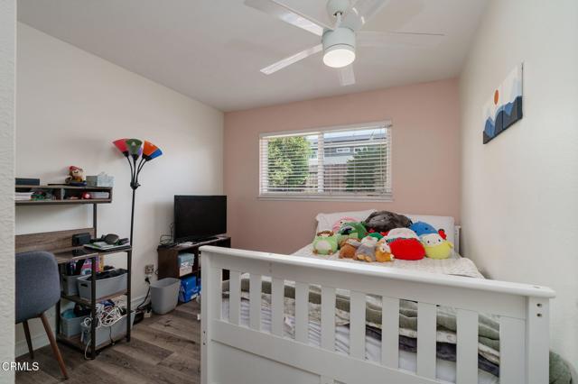 8423 Hollister Street, Ventura CA: https://media.crmls.org/mediaz/5b8811d8-65b3-4519-9b10-bd173c494550.jpg