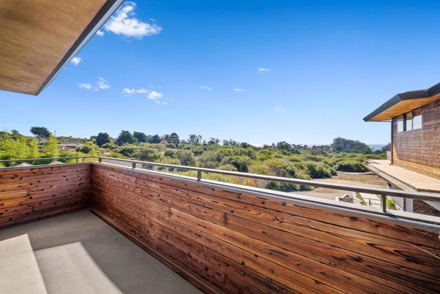 600 Seaview Terrace, La Selva Beach CA: https://media.crmls.org/mediaz/5b881321-6e53-4c98-aca9-23ade523de4d.jpg