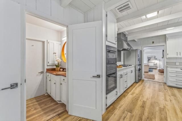 25905 Junipero Avenue, Carmel CA: https://media.crmls.org/mediaz/5b89428b-01e3-4f59-a368-5c1975536181.jpg