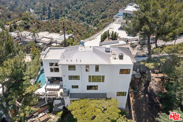 1962 Stradella Road, Los Angeles CA: https://media.crmls.org/mediaz/5b894a8d-f74a-4835-8919-e84715167693.jpg