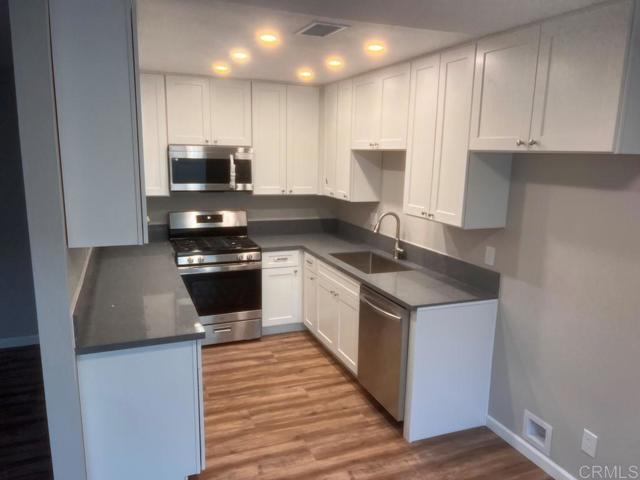 25675 Via Del Rey, San Juan Capistrano CA: https://media.crmls.org/mediaz/5b8a45bd-8ca2-4a3d-a96d-76329dbdad24.jpg