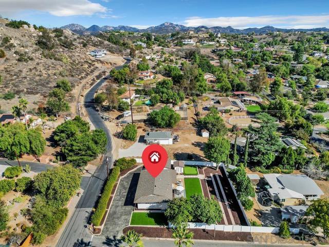 13725 Adrian St, Poway CA: https://media.crmls.org/mediaz/5b8a45cf-d7c8-4128-a568-e7a22b84695f.jpg