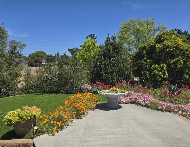 2 MESA DEL SOL,  CA: https://media.crmls.org/mediaz/5b8bde67-1c4e-49dd-87b8-2fbb797ff159.jpg