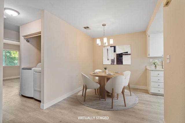 331 Shadow Run Drive, San Jose CA: https://media.crmls.org/mediaz/5b8c6f9c-af2e-4e4b-b782-2cbcbeeb68a0.jpg