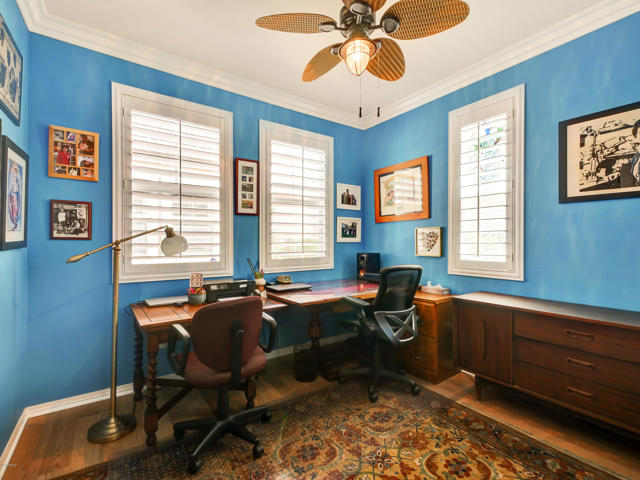 1333 Caspian Way, Oxnard CA: https://media.crmls.org/mediaz/5b8cbe8c-ff25-45cc-ab8f-3c75c83b27b3.jpg